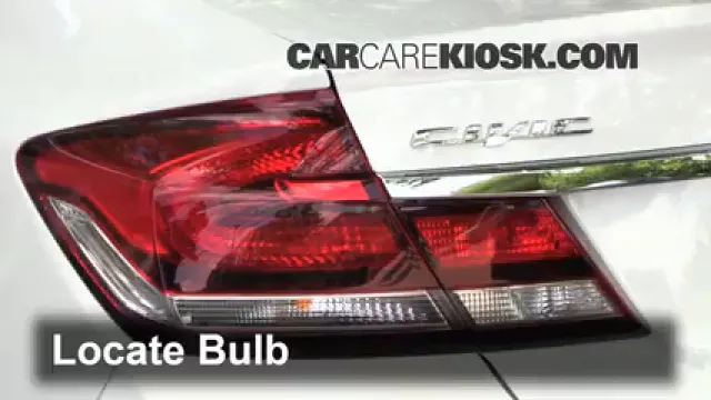 2014 Honda Civic LX 1.8L 4 Cyl. Sedan Luces Luz de reversa (reemplazar foco)